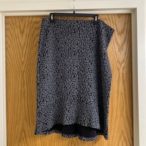 NWOT Michael Kors black and grey midi skirt size XL